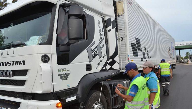 Licencias profesionales: aumentos de más del 1200% tras la desregulación y prórroga por 60 días