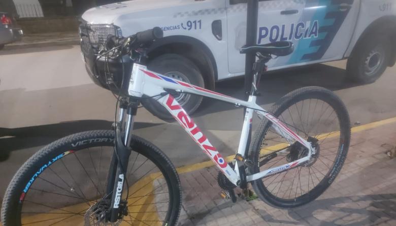 Tenía una bicicleta robada y habría pedido dinero para devolverla
