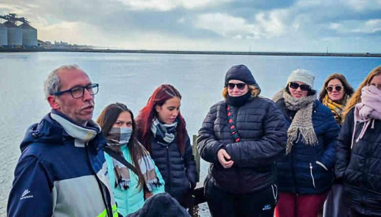 El puerto como aula: futuros docentes recorrieron Puerto Quequén
