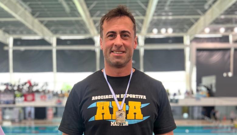 Seis medallas y tres títulos: el necochense Francisco Medina brilló en el Argentino Máster