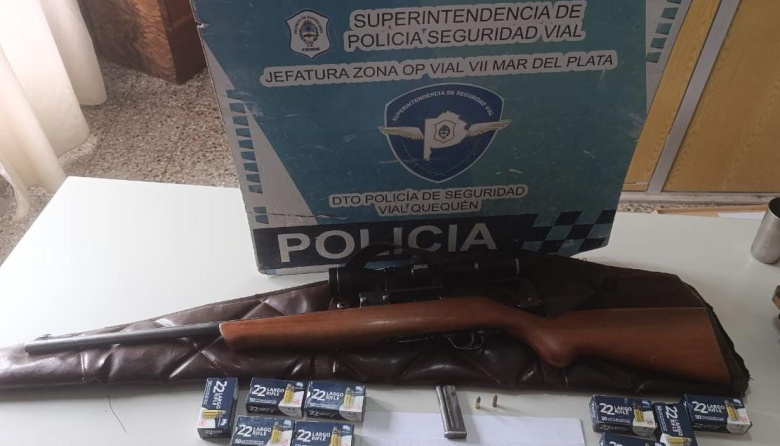 Ruta 228: interceptaron una camioneta y hallaron una carabina lista para disparar y 457 municiones