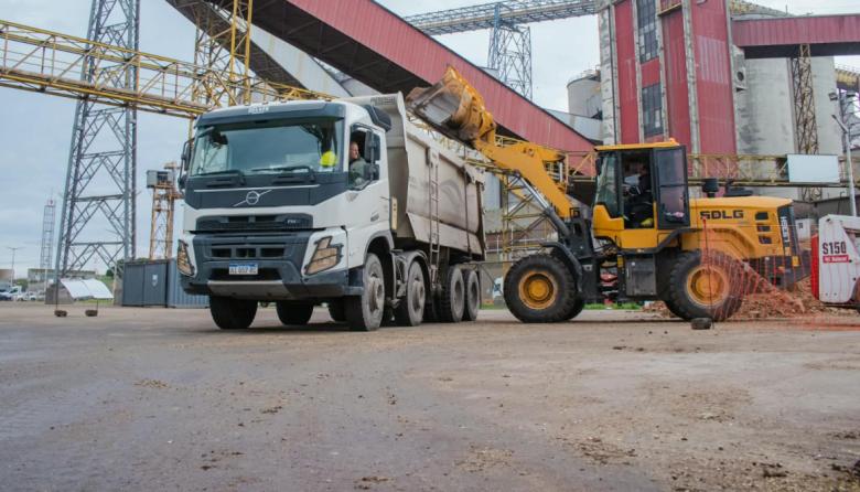 Hormigonado, energía y accesos: las obras que avanzan en Puerto Quequén
