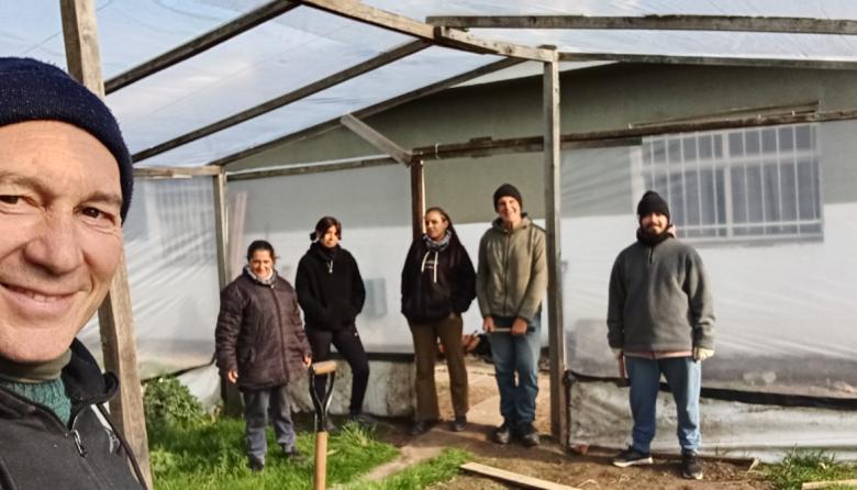 Costa Bonita suma un invernáculo para producir plantines y aprender sobre el ambiente