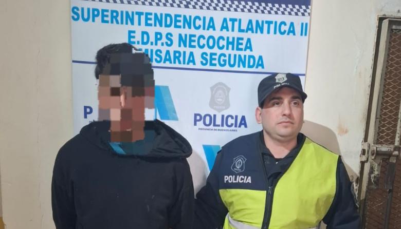 Ofrecieron una lata de pintura y después le robaron: detuvieron a un sospechoso en Quequén