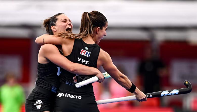 Las Leonas vencieron 3-2 a Alemania con un gol agónico y dieron un paso clave en el Mundial