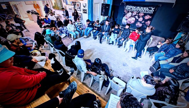 Jóvenes de Necochea y Quequén plantearon sus prioridades en una charla con la Provincia