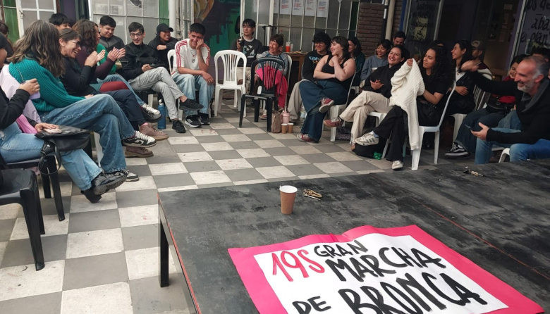 Marcha de la Bronca en Necochea: horario, lugar y quiénes convocan este sábado