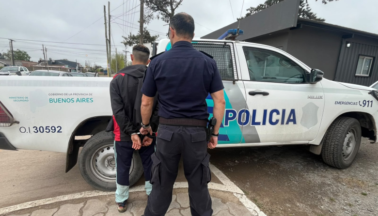 Acusado de arrebatar una cartera en Quequén, fue detenido entre pastizales