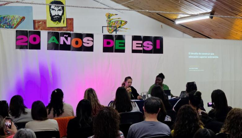 Qué queda afuera cuando enseñamos: Anny Ocoró Loango y una clase para pensar la escuela