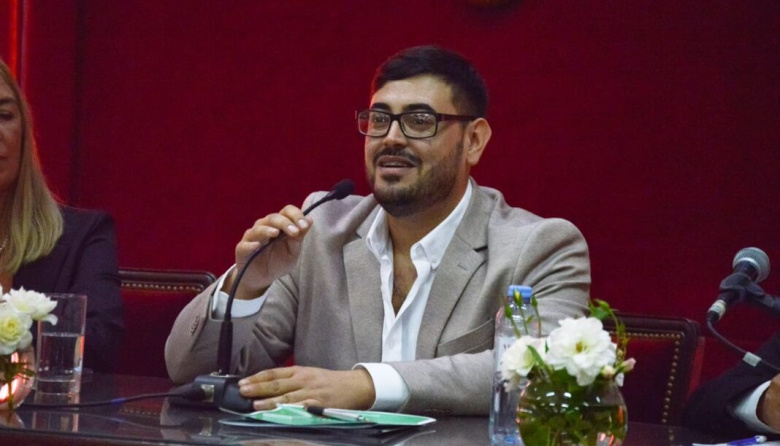 Reveló que dejó la cocaína y ahora su continuidad como intendente está bajo investigación