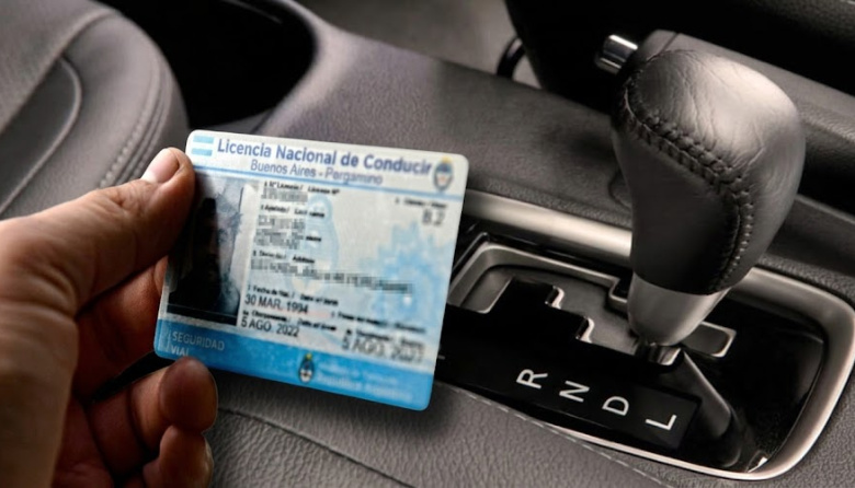 Cambios en la licencia de conducir: qué pasa si rendís el examen con un auto automático