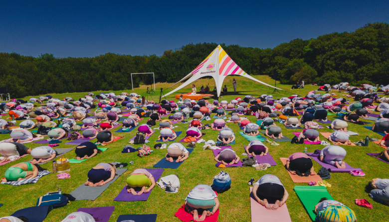 Tres días para hacer una pausa: Necochea se prepara para el Festival Internacional Natha Yoga