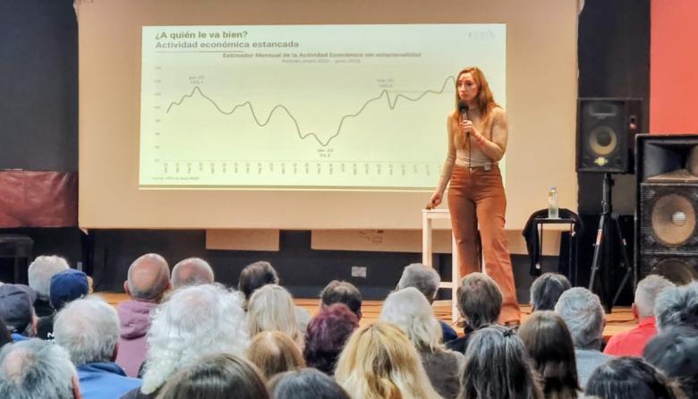 Julia Strada en Necochea: “La Argentina se está convirtiendo en un galpón de importados”