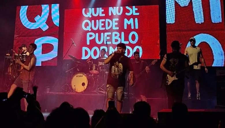 Rompiendo Espejos llega a Necochea con una noche dedicada a Callejeros