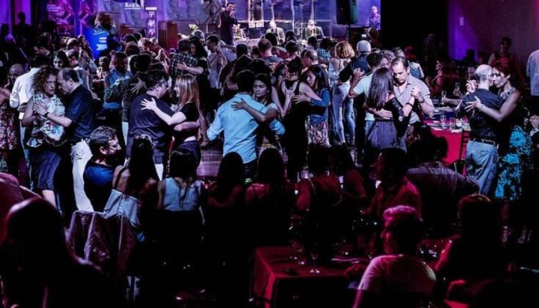 Una noche de tango y fiesta en Necochea: WO celebra el cumpleaños del Chulo con una gran milonga
