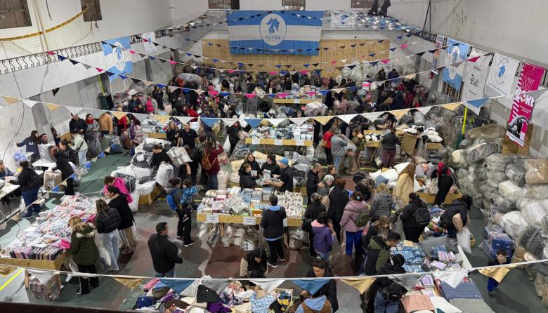 Furor por la Gran Barata de Tuyén en Necochea: 6.000 personas y casi 200.000 artículos vendidos