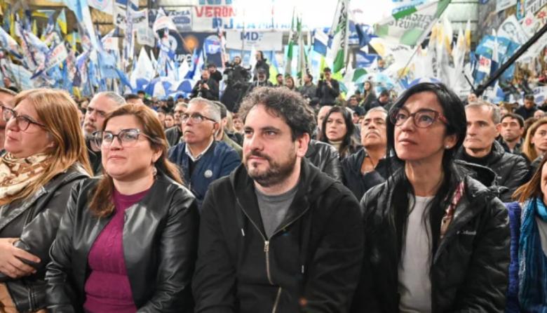 Andrea Cáceres acompañó a Kicillof en La Matanza, donde el gobernador lanzó un mensaje hacia 2027