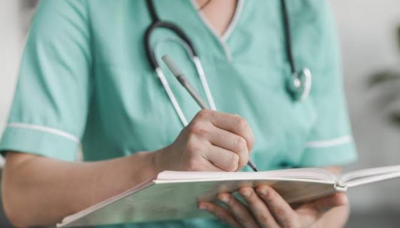 Buscan enfermeros para Claraz y La Dulce: los requisitos y cómo postularse
