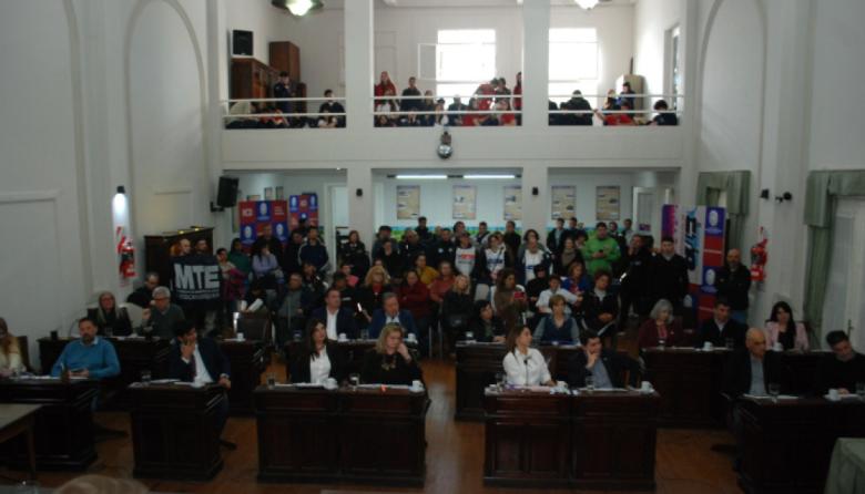 “¿La casta son los trapitos?”: organizaciones cuestionaron la ordenanza de cuidacoches
