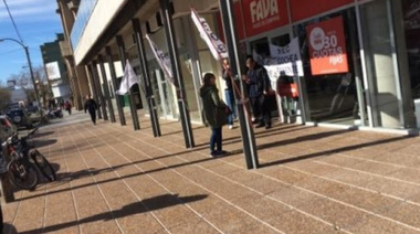 Trabajadores continuarán toma de FAVA hasta la audiencia del miércoles