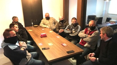 Diez compartió el proyecto sobre la tarifa de GNC con taxistas
