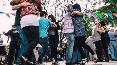Más de 20 artistas de tango se presentarán el sábado 30/10 en la Plaza Dardo Rocha