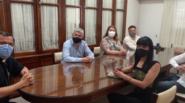 El Frente de Todos visitó a Obispo en Mar del Plata
