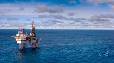 El impacto de las plataformas petroleras: "Nunca antes habían licitado tantas porciones del Mar Argentino"