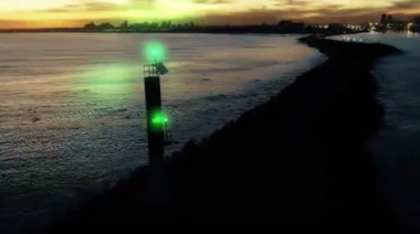 El Puerto finalizó la inmensa Torre de Baliza del Morro en la Escollera Sur: Mirá el video