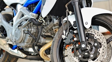Acuerdo nacional para que las motos nuevas tengan Frenado Combinado (CBS) o Antibloqueo (ABS)