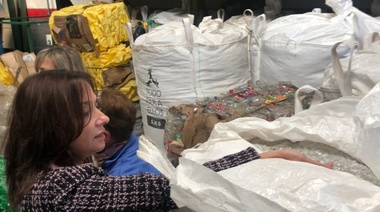 Sánchez Jauregui recorrió las instalaciones de "Todo Para Ellos"