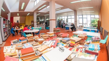 Se inaugura la feria de libros y autores en Necochea