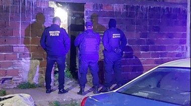Operativo en Aguas Corrientes: Le secuestraron marihuana y un revólver 22 que tenía en el freezer
