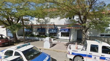 A mano armada le roban la moto a un trabajador de delivery en plena villa balnearia