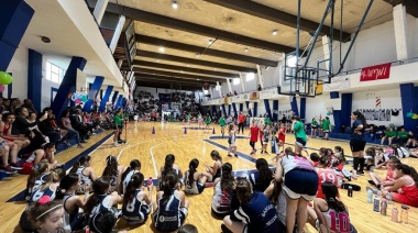 Minibasquet Femenino: Triples, bandejas y sonrisas en un encuentro para el recuerdo