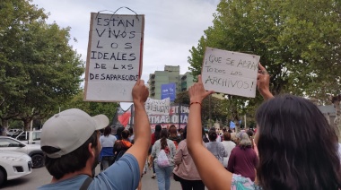 Video: Necochea tuvo una emotiva marcha a 47 años del golpe militar, cívico y eclesiástico