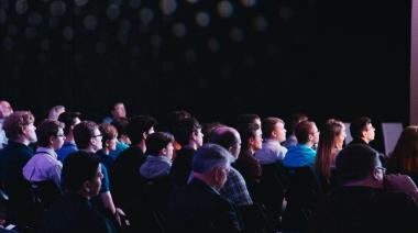 Charlas TEDx en Julio en Necochea: Escuchar, inspirar y aprender