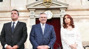 Cristina Kirchner, Alberto Fernández y Massa, en una foto para sellar la unidad