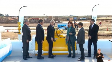 Alberto, Massa y Cristina abrieron juntos la válvula para inaugurar el gasoducto Néstor Kirchner