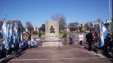 Lunes sin clases y homenaje de educadores jubilados