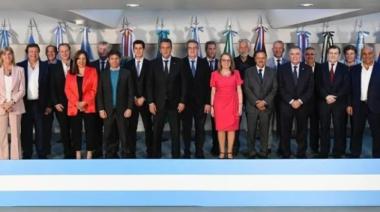 Gobernadores del PJ brindan un fuerte apoyo a Massa y advierten sobre un gobierno de Milei: "El país está en riesgo"