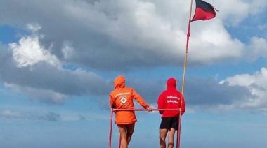 Banderas en la playa: Más allá de los colores, consejos para un disfrute seguro en Necochea