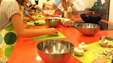 Cocina solidaria: Primer Almuerzo por y para la inclusión adolescente