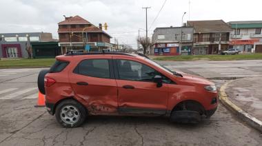 Imprudencia al volante causa choque en la intersección de 59 y 28