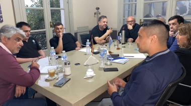 SIUNFLETRA recibió al Ministro Correa: Discusión sobre restricciones políticas en Bahía Blanca