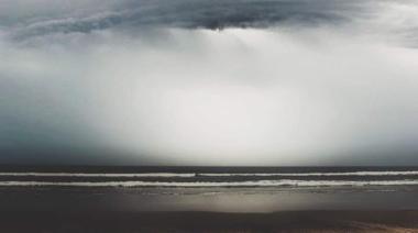 Alerta meteorológica y tormentas aisladas en Necochea: lunes con ráfagas de hasta 80 km/h