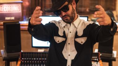 "Canción de Salamandra": Bocha Zaldívar presenta su nuevo sencillo desde Quequén