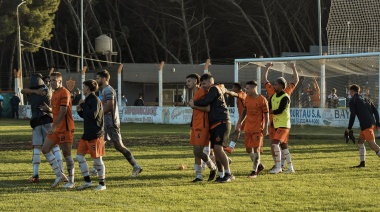 Sufriendo pero con mucha garra: Villa Díaz Vélez avanzó en el Federal tras vencer a Atlético Ayacucho por penales