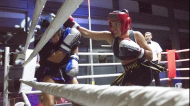 Victoria, knockout y debut: lo mejor del boxeo amateur en el Polideportivo Municipal