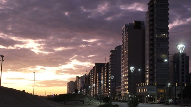 Jueves con cielo algo nublado y vientos intensos en Necochea